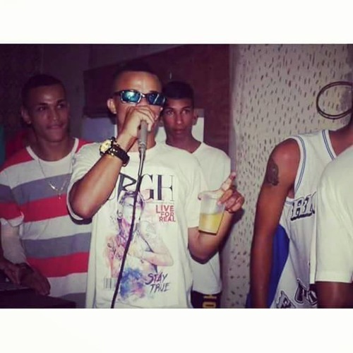 MC CAJU - E COMO É QUE NOS TA ( DJ's LOGUINHA & GAGUIN ) VS LIGHT