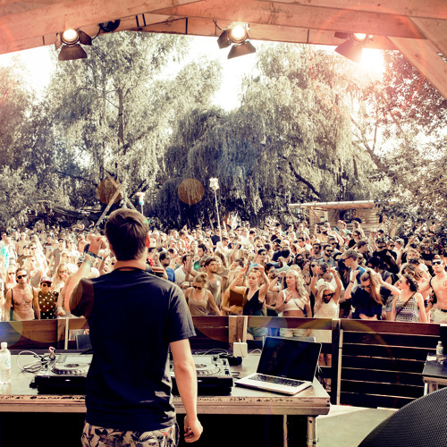 Yann Berthung @ MS Dockville 2015, Nest