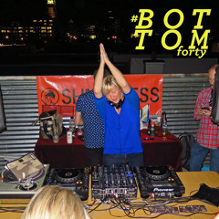 Hyasynth Live At Bottom Forty Shameless Deck'd Out