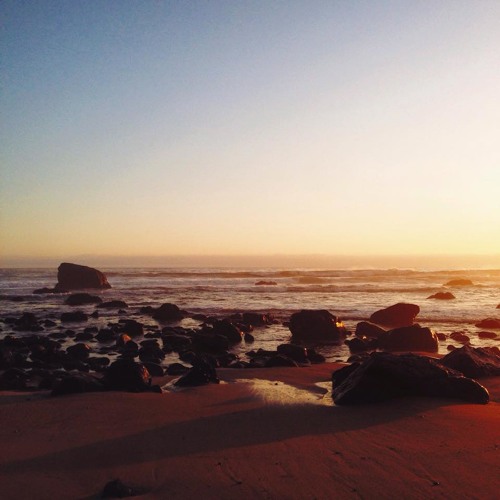 The Summer Is Here Mixtape ( With Flume, Kaytranada, Tom Misch, STWO, Pomo, LeMarquis and more)