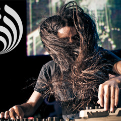 I'm the king of bongo, baby