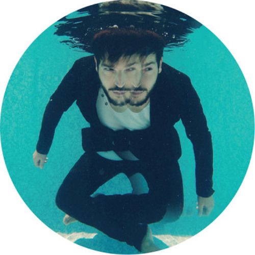 VQ044 A Chaim - Underwater