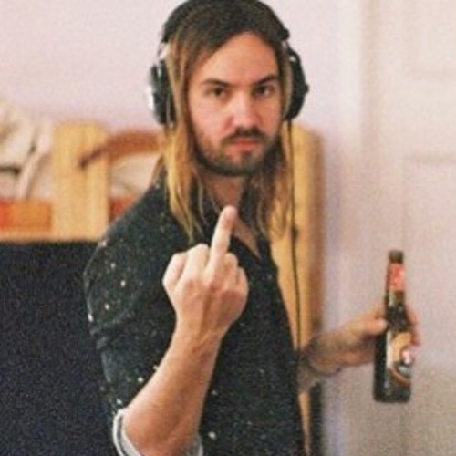 Descargar Tame Impala – The Less I Know The Better(Live at 