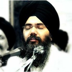 Bhai Manpreet Singh Kanpuri - Darbar Sahib Seva 01.04.15
