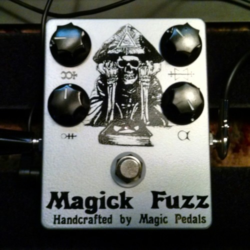 Stream Magic Pedals Magick Fuzz Guitar + Bass Demo by Demos of Doom
