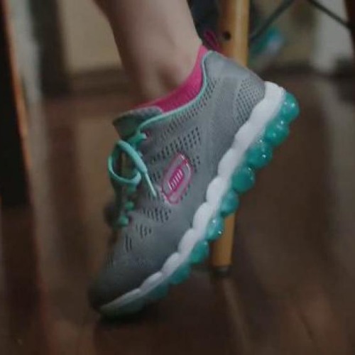 Famous shop footwear online