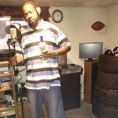 Hood Bitch ...feat Mr.74