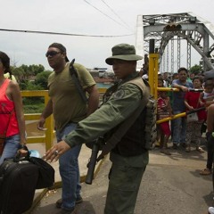 Maduro culpa a Colombia por crisis interna