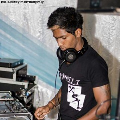 Dj ExtremzZ Love Mash  Up (Riddim) Mix (Extremboy Adharsh)