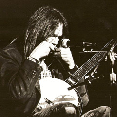 Mellow My Mind - Neil Young - Festival Hall, Osaka, Japan (03-05-1976)