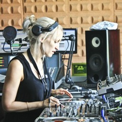 Laura Jones Ibiza Sonica Mix 3/9/15