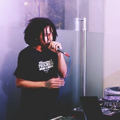 sKarm & rhxanders - Average Joe