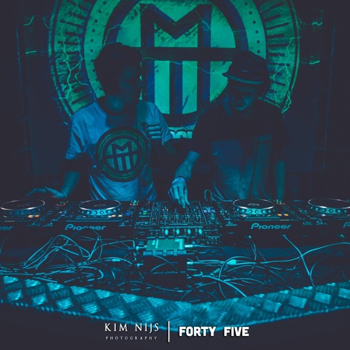 RTTN & Basshacker live @Laundry Day 2015