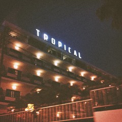 TUOMO FOX X IBIZA RETREAT X GYMBOX