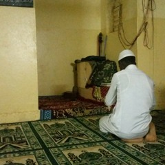 Fajr Adhan in a little mosq in Niamey/Appel à la prière de l'Aube dans une petite mosquée de Niamey