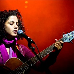 Emel Mathlouthi  Oum Ezzin El Jamaliya  آمال مثلوثي ـ أم الزين الجمالية