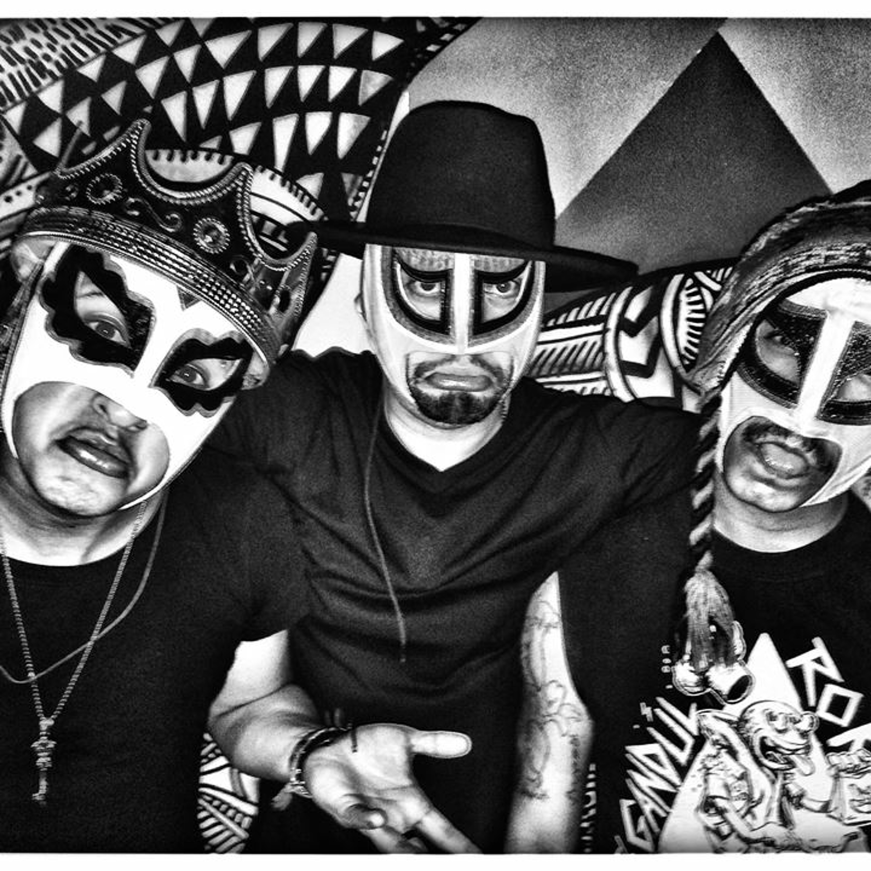La Raza Chronicles