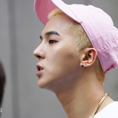 버라이어T (feat. 송민호, 베이식, 릴보이, 한해)
