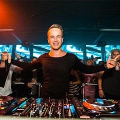 DANNIC- CLAP( INTRO EDIT)