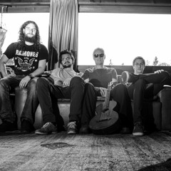 The Wrong Thing to Do - Barstool Tune (Mudcrutch Cover)