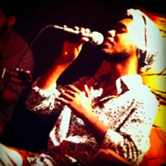 Rafael Lima canta Tatuagem (Chico Buarque)- Ao vivo no Beco das Garrafas.