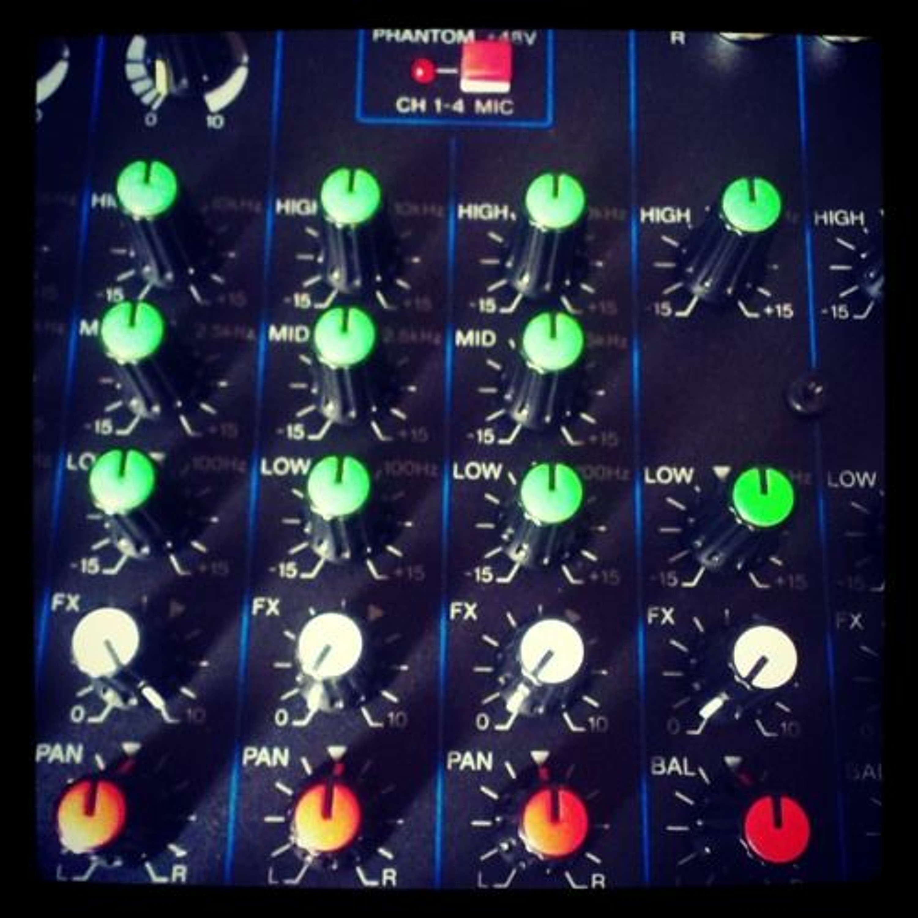AMF analog sessions pattern F episode artwork