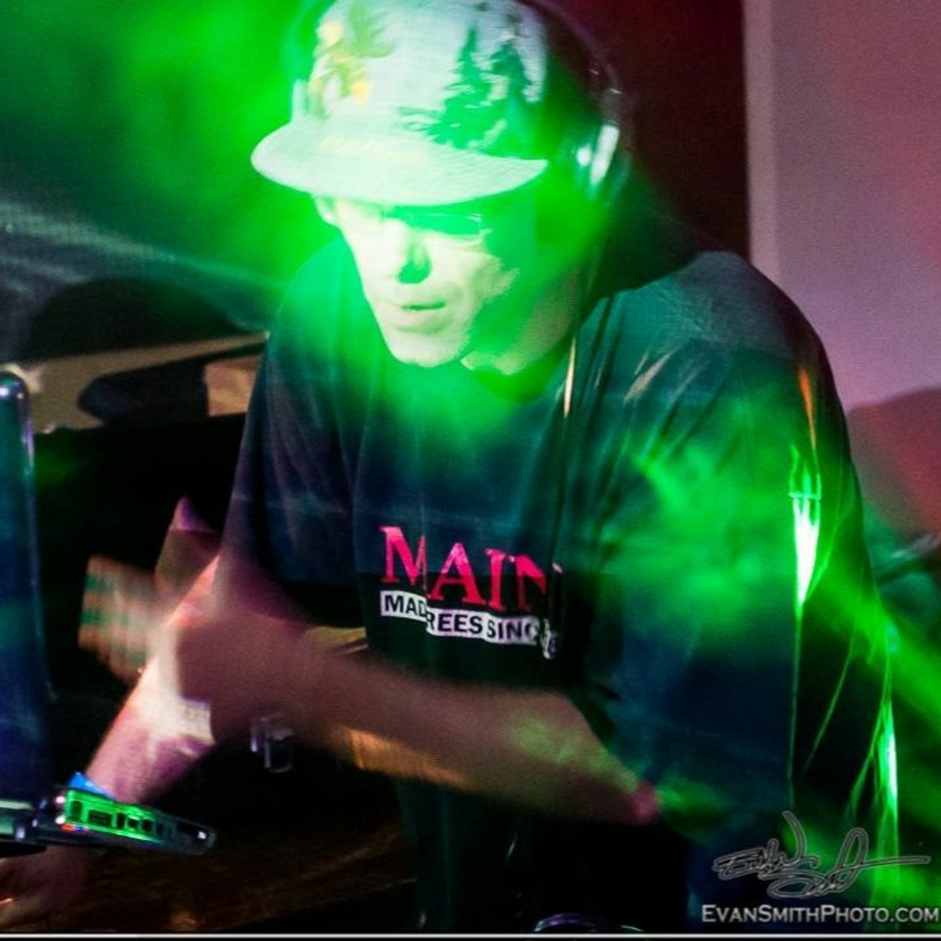 DJ Les Rhoda