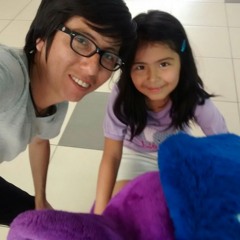 Carrucel violeta en tarde jueves