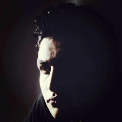 اسامة عطية - علي بابي واقف قمرين