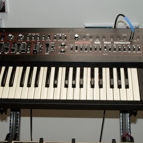 Syntesizer