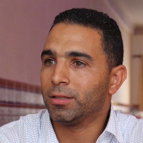 في أطهر ارض  -  عبد القادر قوزع