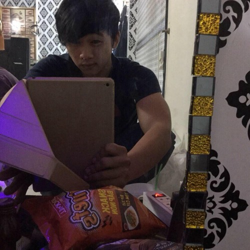 NonStop Cuốn Hơn Cần
