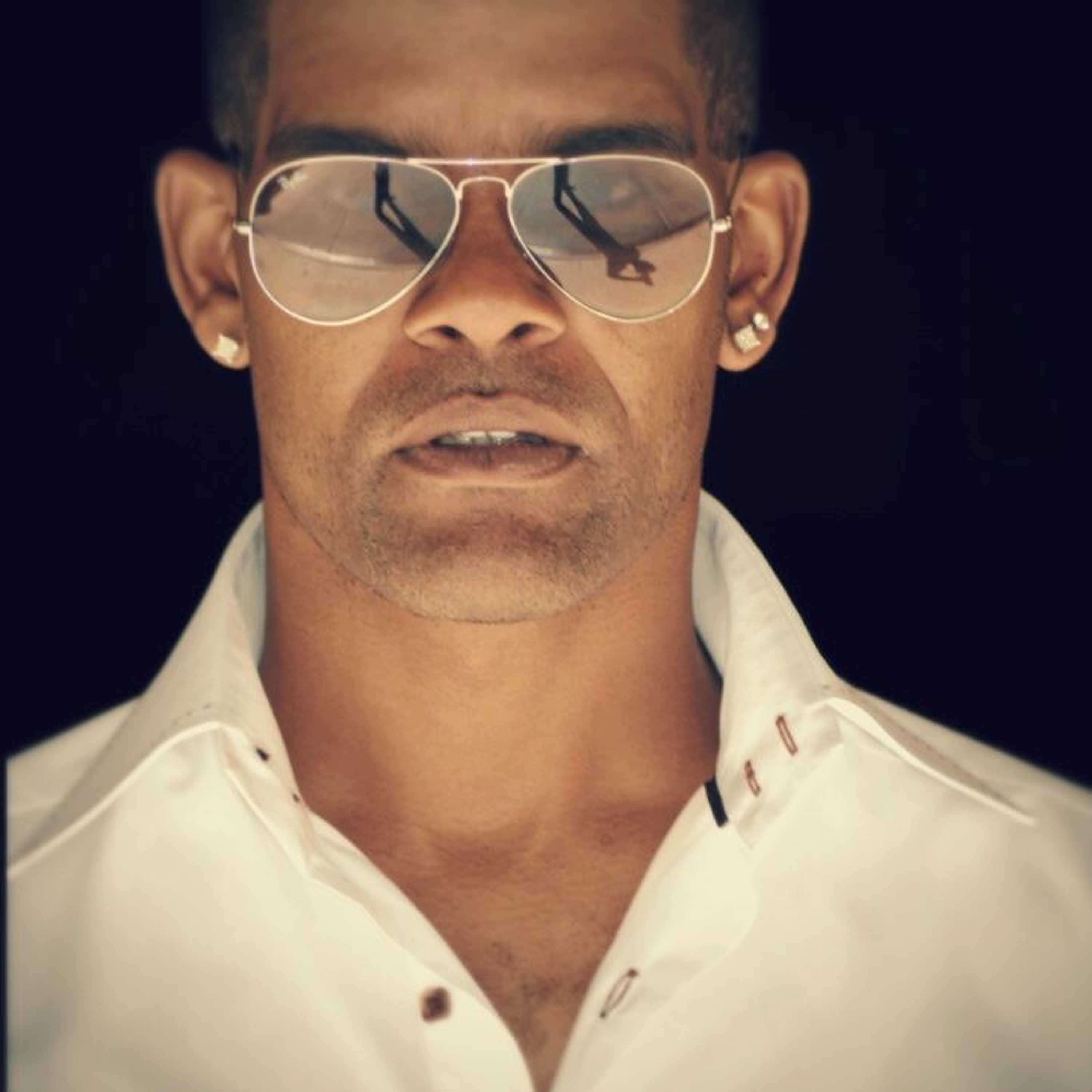 Ty \