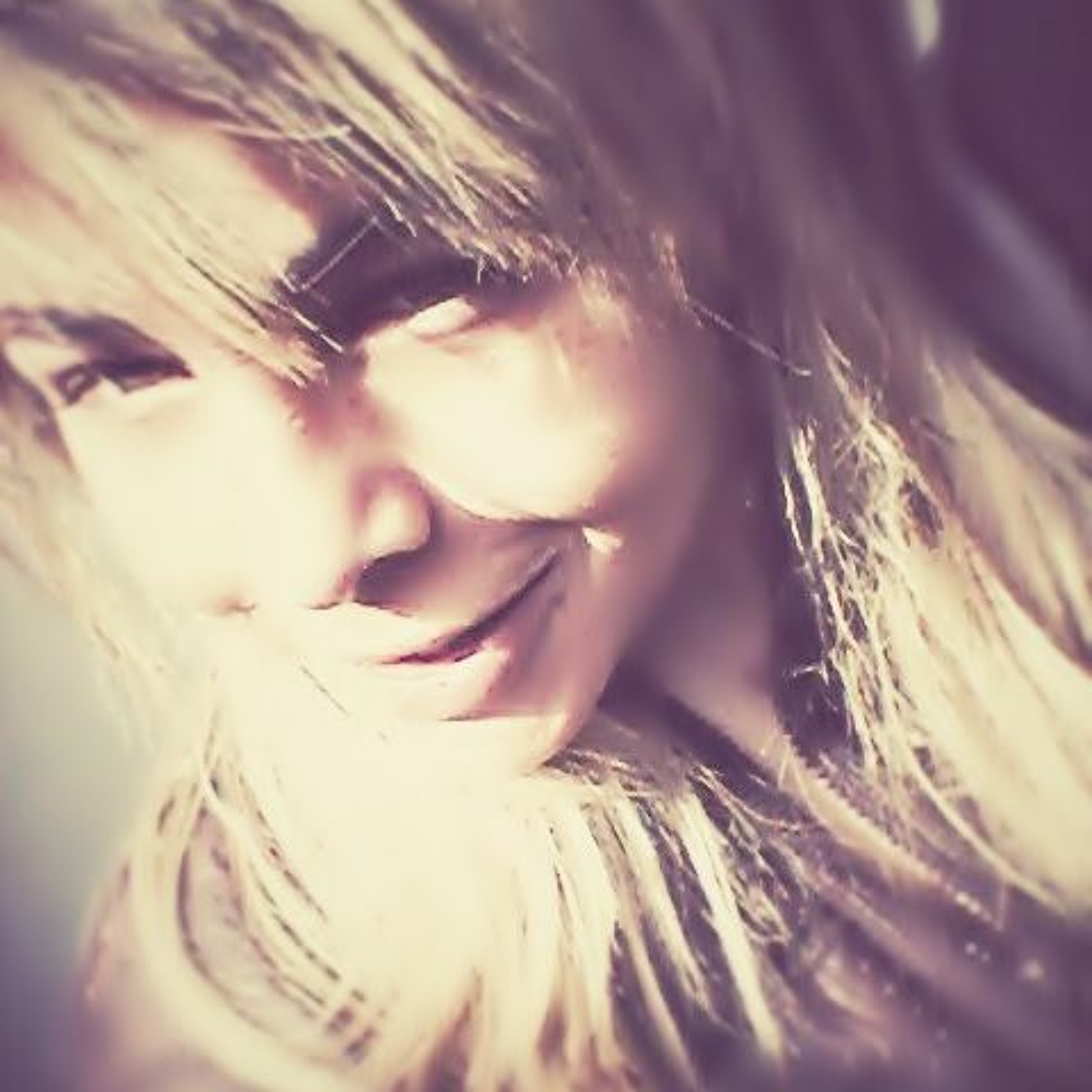 Cantora Vivi Rodrigues