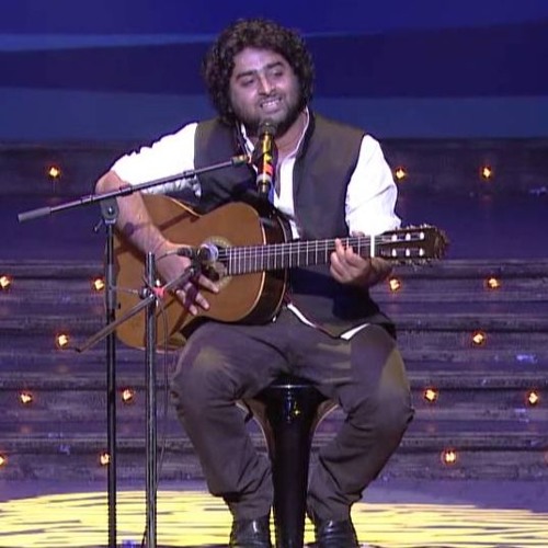Arijit Singh With His Soulful Performance On The Stage Of 6th Royal Stag Mirchi Music Awards
