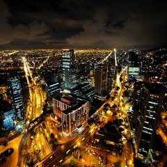 Caminando Por la ciudad- Tiaret Natural Ft Amos y Mac Maniack