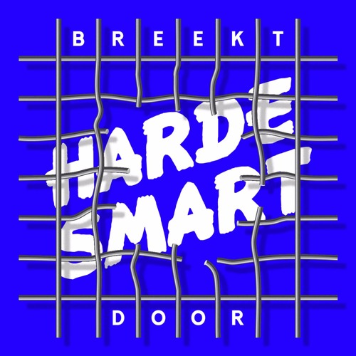 BREEKT DOOR