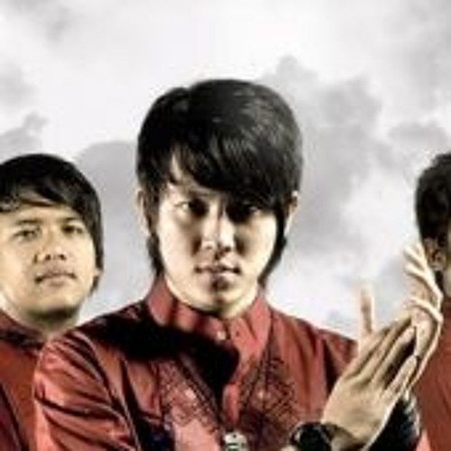 0 Five Minutes Aku Patut Membenci Dia Cover Of Tere Cd Rip Clean By Shop Online On Soundcloud Hear The World S Sounds