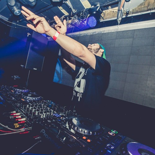 Borgore - Squad (feat. Dahn Farro)