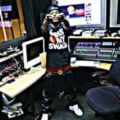 MoneyBag - Fake Niggas(Freestyle)