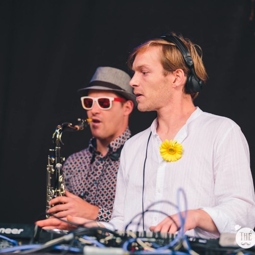 Djack Feat Matt Mez (Sax) @ Thé Dansant Flower Power