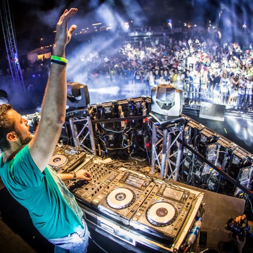 Robert Nickson&ReLocate Ft. Neev Kennedy - Not Made To Break (Omar Sherif Remix) FSOE 410 & ASOT 732