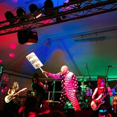 The Ramonas - R-A-M-O-N-E-S featuring Jet (UK Subs)