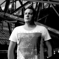 (FREE DOWNLOAD) Sebastian Groth - the Unknown Remix