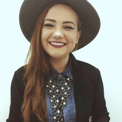 Blank - Space - Taylor Swift - Rafaella Meirelles