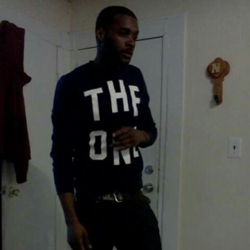 Fake niggas come a dime a dozen