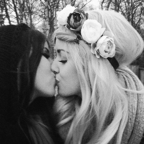 Bobby Brackins - Lesbian