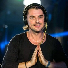 Mix #3 - 30 minutes of Axwell