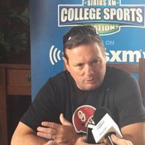 Oklahoma HC Bob Stoops On How To Slow Down Big 12 Offenses, Including West VA This Weekend