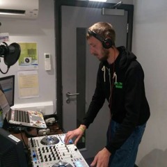 Insanity Radio 103.2fm Dawesy DnB Show Combat In The Mix 3.10.15